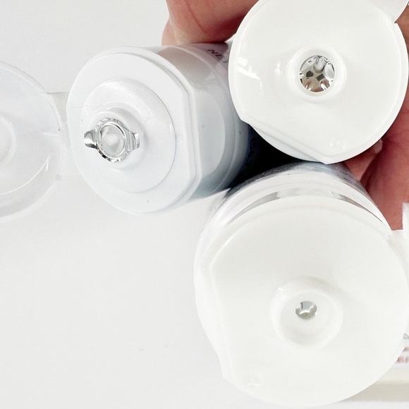 First Aid Beauty FAB Faves Trio NIB - Picture 4 of 4